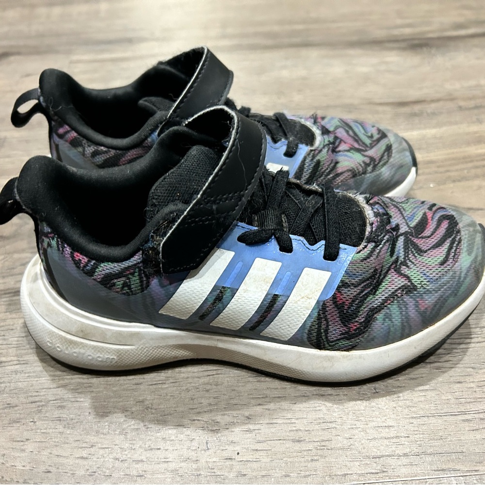 Size 1Y Adidas sneakers. Good used condition